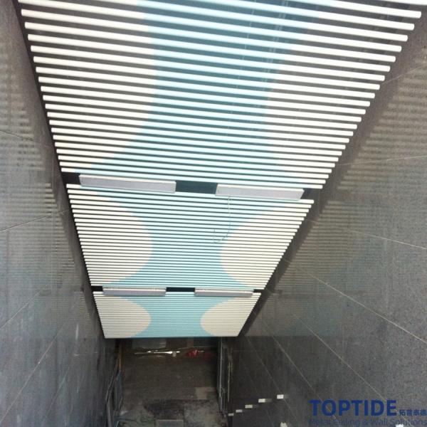 Quality Two Color PVDF Coating Aluminium Profile Suspended Metal False Linear Ceiling for sale