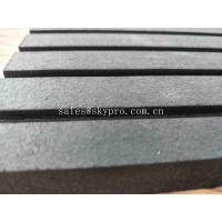 China Horse Rubber Mats for Horses Stables Wide Ribbed Shock Absorption Rubber Matting factory