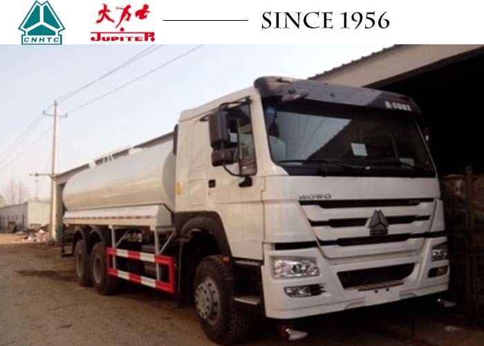 China HOWO Water Tanker Truck , Bulk Liquid Tanker Carriers With 336 Hp Euro II Engine for sale