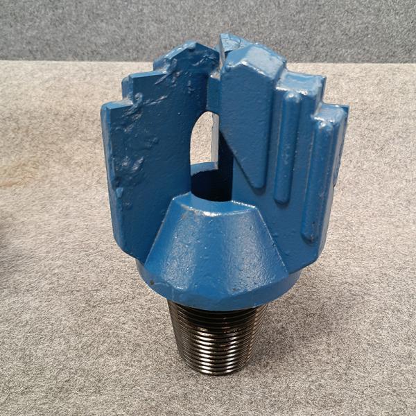 Quality Customization Length Drag Bits Fixed Cutter Drill Bits Wear Resistant for sale
