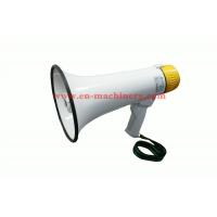 China Handhold Megaphone with Inbuilt Microphone Rechargeable Handy Portable Megaphone for sale