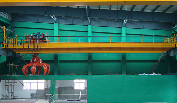 China 20 Ton Double Girder Crane 6m To 30m Lifting Height Customized Traveling Speed factory