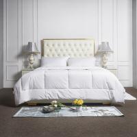 China Luxury Custom Lightweight Down Duvet , 100% Cotton Patchwork Quilt Inner Hotel Duvet factory