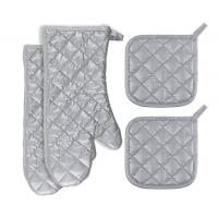 China Waterproof Protective Silver Oven Mitts Heat Insulation Customized Patterns  for sale