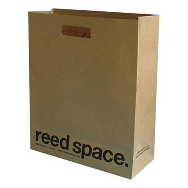 Quality Printed kraft Paper Gift Bags With Die Cut Handle ISO 9001 for sale