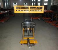 China 150KG to 2000KG Manual Scissor Lift Table Low Handrail With Universal Balls factory