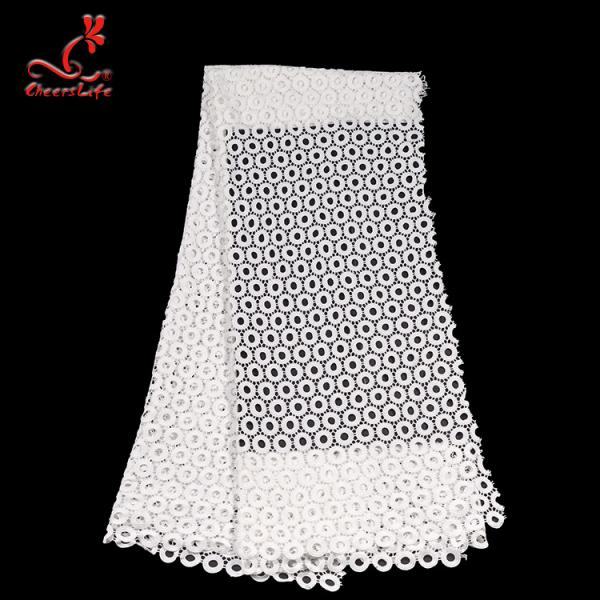 Quality Guipure Lace Water Soluble Geometric Shape Embroidery Fabric With 100% Polyester Milk Yarn for sale