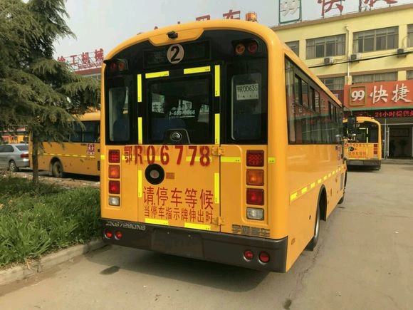 Quality LHD Diesel Models Second Hand School Van , Used Small School Buses With 37 Seats for sale