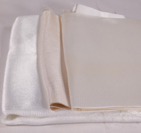 Quality 1200g Silca High Temperature Fiberglass Cloth 12H Satin For Welding Protection for sale