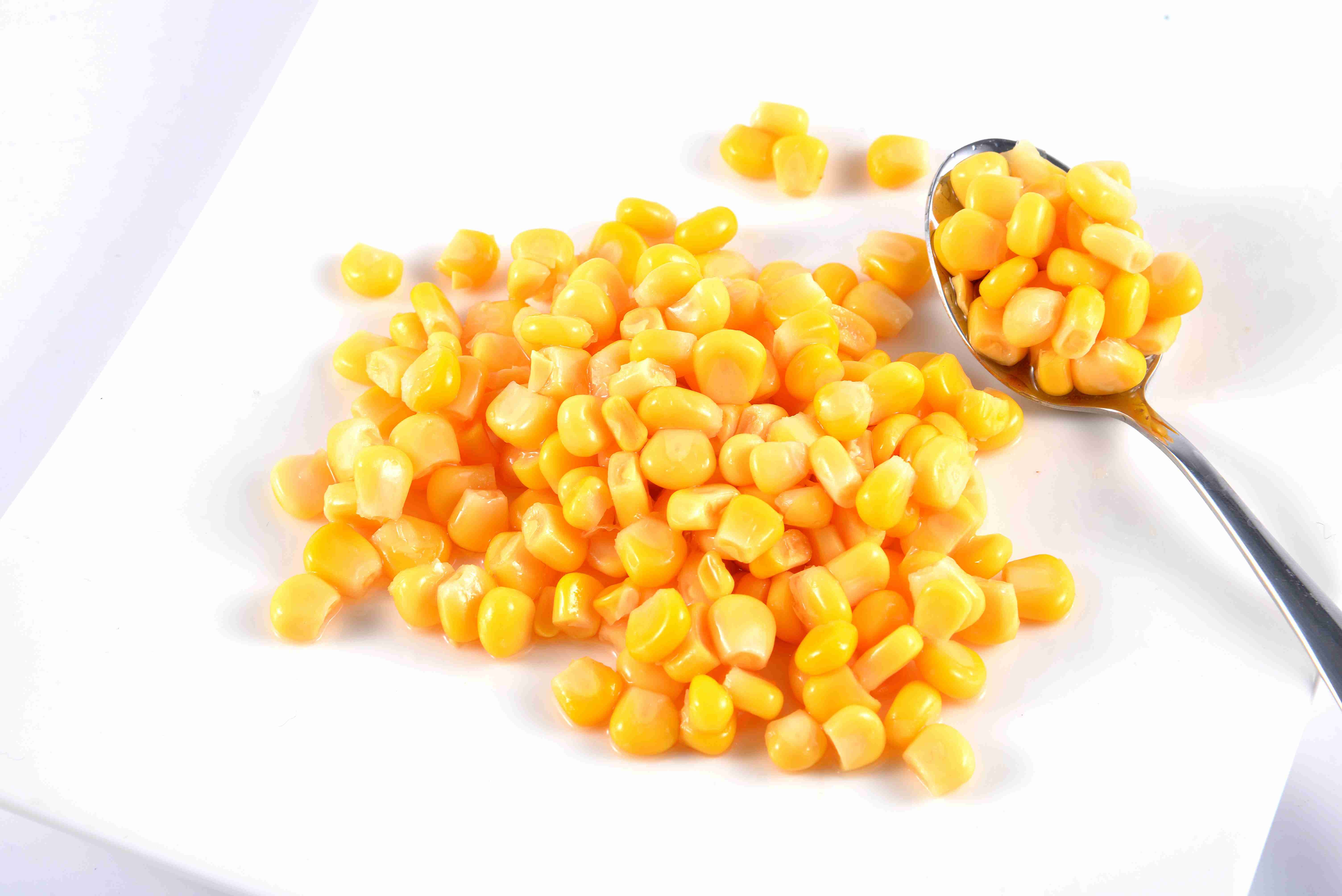 Quality Steamed Type Corn Whole Kernel / Canned Sweet Kernel Corn No Artificial Colors for sale
