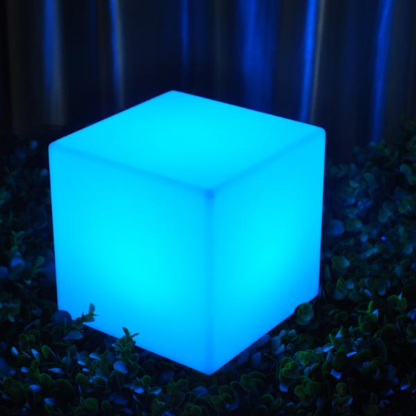 Quality CE ROHS Certified Outdoor LED Cube Light Chair For Wedding Decoration for sale
