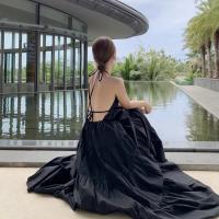 China Women Sexy Low Cut Back Maxi Dress , Halter Neck Summer Maxi Dress factory