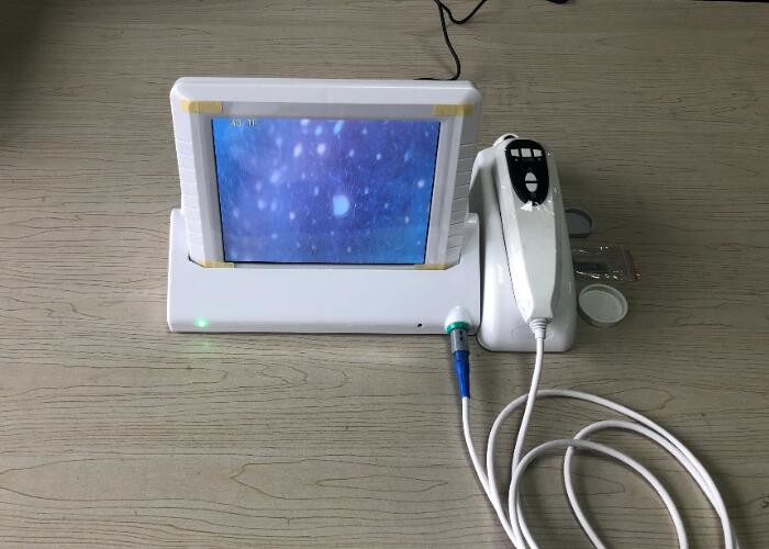 China Portable Dermatoscope Digital Skin Moisture And Oil Analyzer With 8 Inch Monitor factory