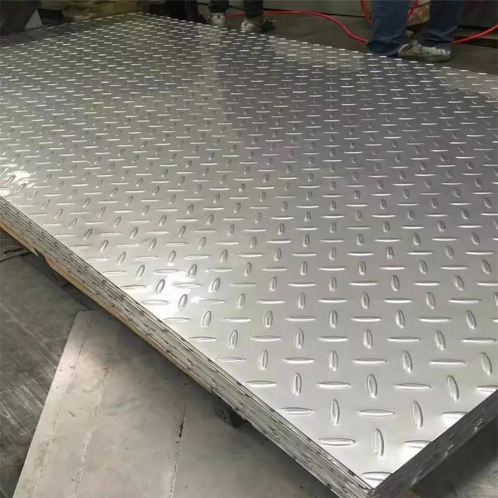 China SS304 Chequered Stainless Steel Sheet Thick 6mm For Construction And Building factory