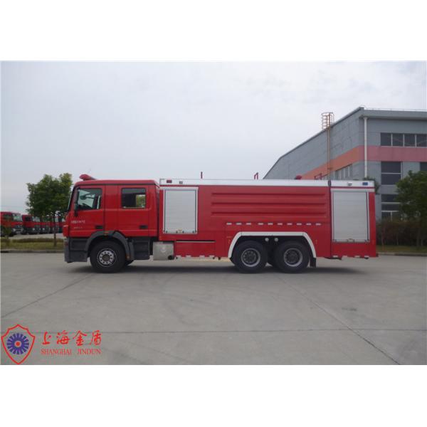Quality 6X4 Drive Six Seats Mercedes Chassis Fire Rescue Truck Throw Range Over 70 Meters for sale