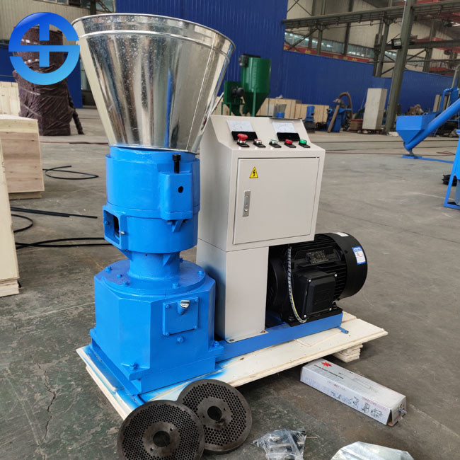 China 200kg/H 300kg/H Wood Sawdust Pellet Machine 4mm Pellet Size factory