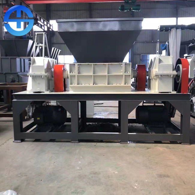 China 15 Ton/H 2*75kw Dual Shaft Shredder Pure Copper Motors factory
