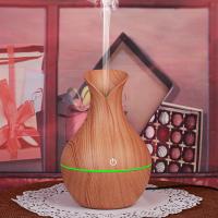 China 130ML Wood Grain Ultrasonic Vase Portable Mini USB Humidifier for Moisture Management factory