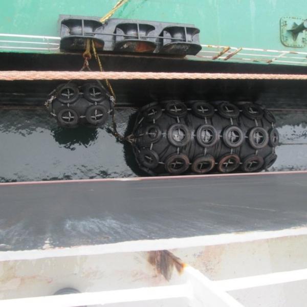 Quality BV Tyre 80Kpa Pneumatic Fender  for Ship Protection High Performance Float Rubber ballon for sale