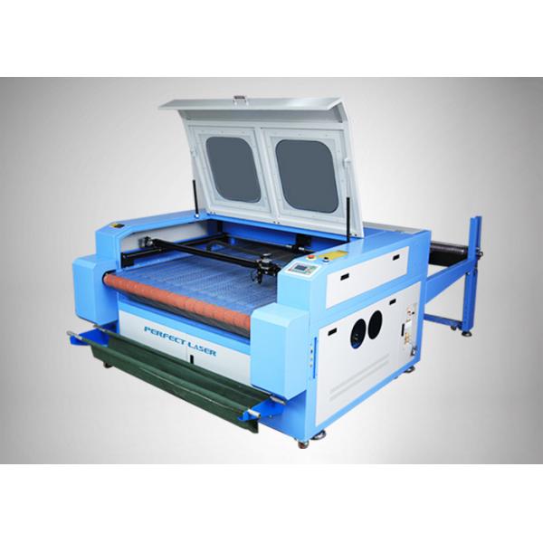 Quality Automatic LCD Touch CO2 Laser Cutting Machine For Fabric / Garment for sale