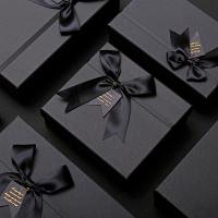 China Black Cardboard  Simple Design Elegant Custom Luxury Scarf Business Set Gift Box With Ribbon factory