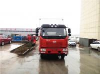 China White / Red Color 6.8m FAW 4X2 Refrigerated Truck With 5800mm Wheelbase factory