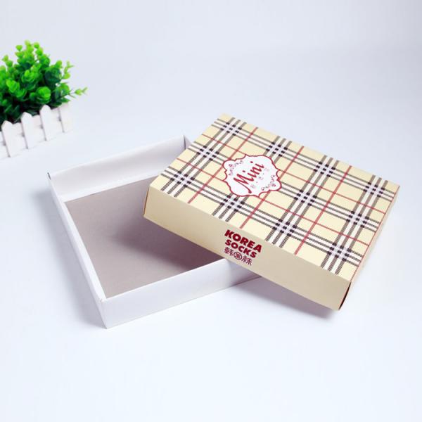 Quality Square Shaped Paper Packaging Box With Lid For Men'S And Children Stocking for sale