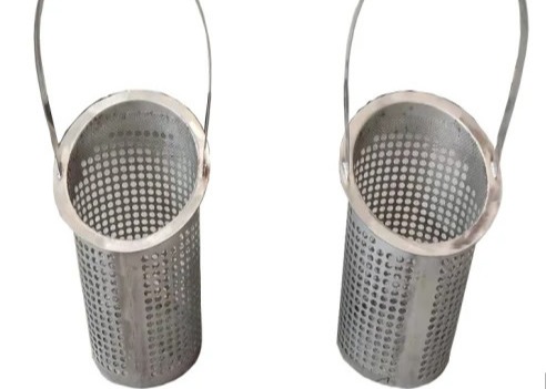 Quality OEM ODM SS Filter Mesh 20mm Round Hole Perforated Filter Tube With Handle for sale