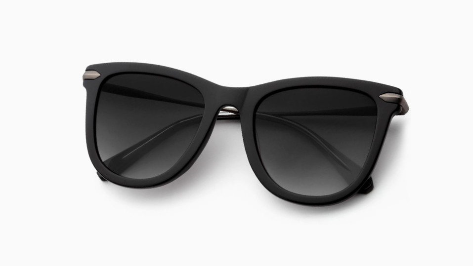 China Oversized Polarized Sunglasses for Women New Designer Gradient Shades UV 400 protection Outdoor acetate Eyeglasses factory