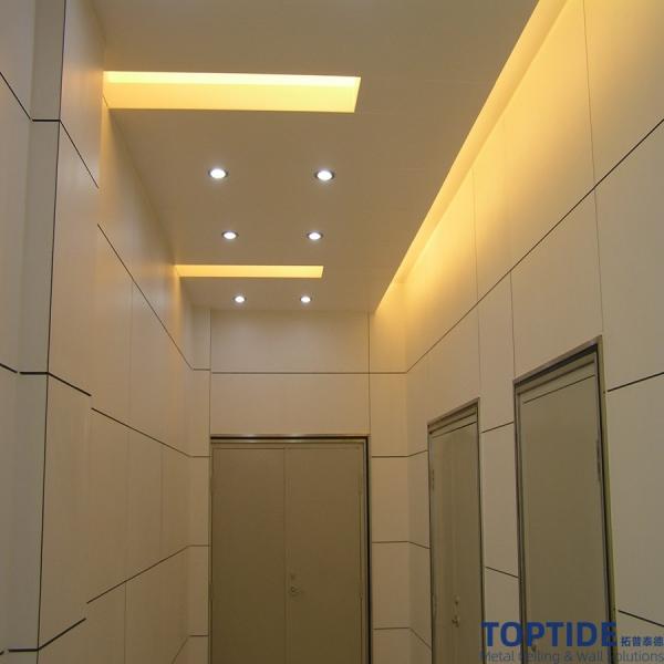 Quality PVDF Painted 2.0mm Fireproof Ceiling Board , Perforated False Ceiling for sale