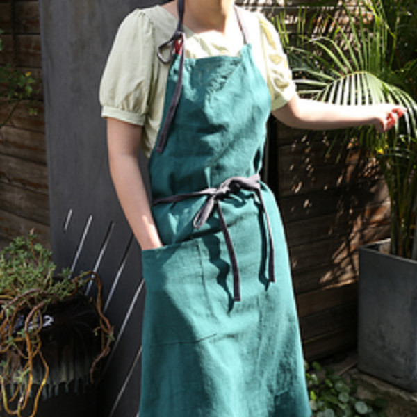 Quality Custom Sleeveless Cotton Linen Chef Work Uniform With Long Rope for sale