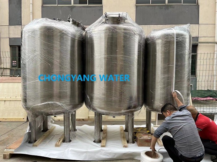 China Sterile Purified Water Tank 200 Liter To 20000 Liter Stainless Steel Tank Water Purifier factory