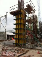 China 400 × 400mm Adjustable Concrete Column Formwork With Five Pins For Square Concrete Column factory