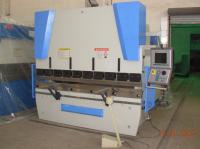 China Delem controller system CNC Press Brake Machine 100 ton 3200mm / 4000mm factory