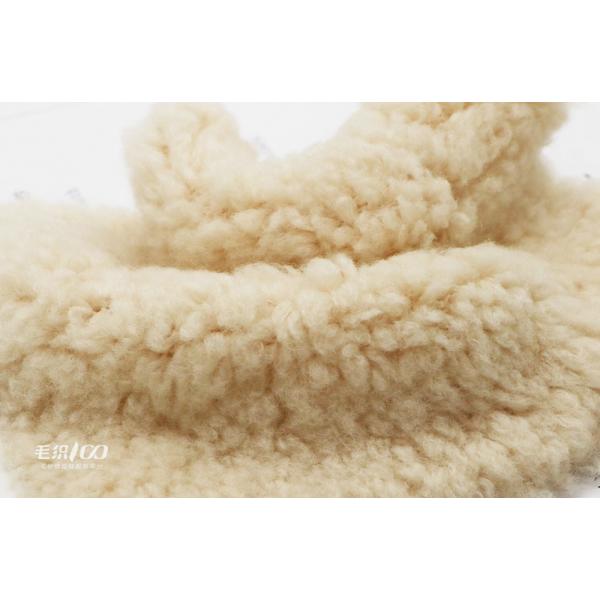 Quality Moistureproof Lightweight Chunky Loop Yarn , 1/5NM Smooth Nylon Wool Yarn for sale