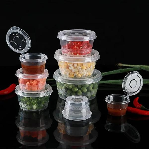 Quality Smooth Surface Plastic Drink Cup With Straw 0.5L PET for sale