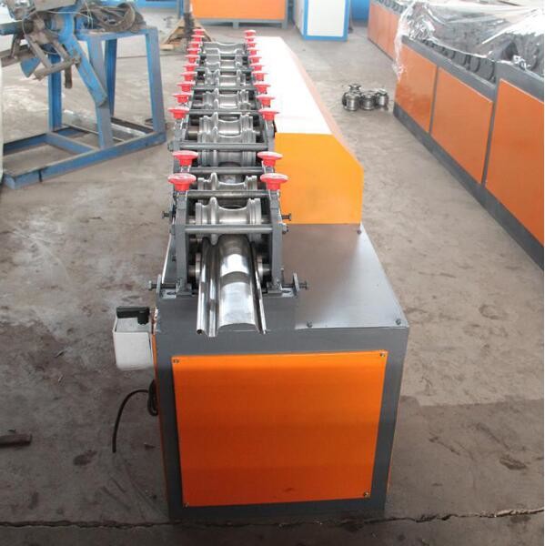 Quality Fully Automatic 0.7-1.0mm Thickness Galvanized Steel Shutter Door Roll Forming for sale