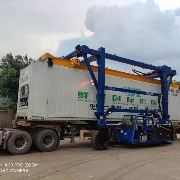 Quality SPEO Container Straddle Carrier Crane Red Orange Blue With Diesel Engine for sale