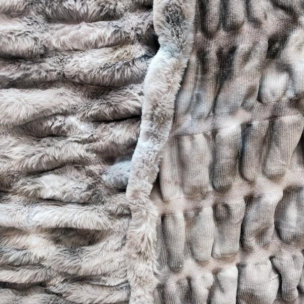 Quality Polyester Spandex Stretchy Faux Fur Rabbit Fabric 350gsm For Blankets Carpet for sale