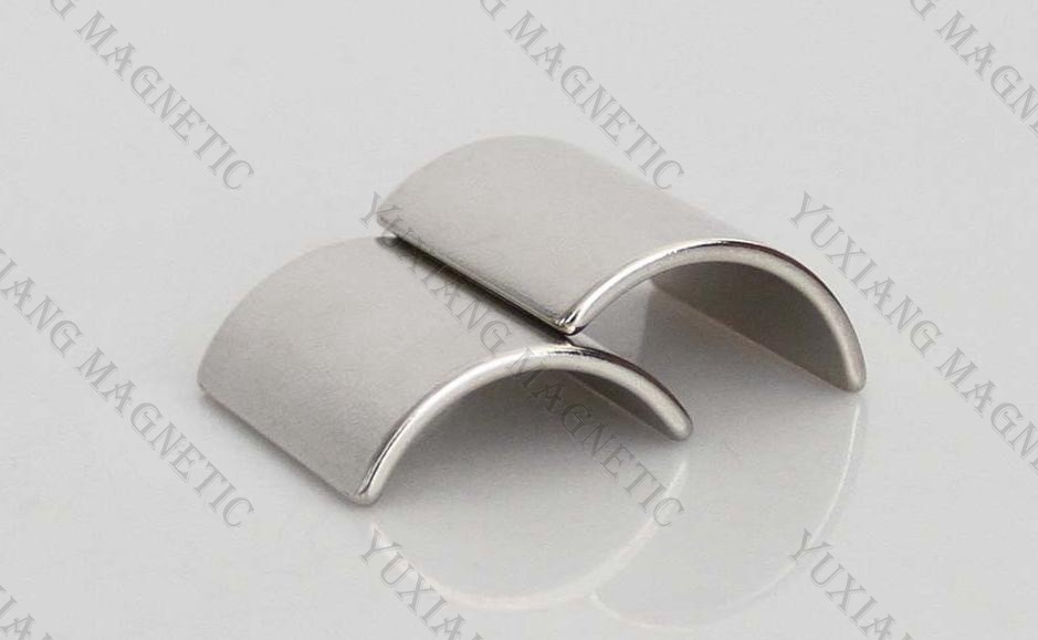 China Diametrically Magnetized Neodymium Arc Magnets 54x28x30x35mm Ni Coating factory