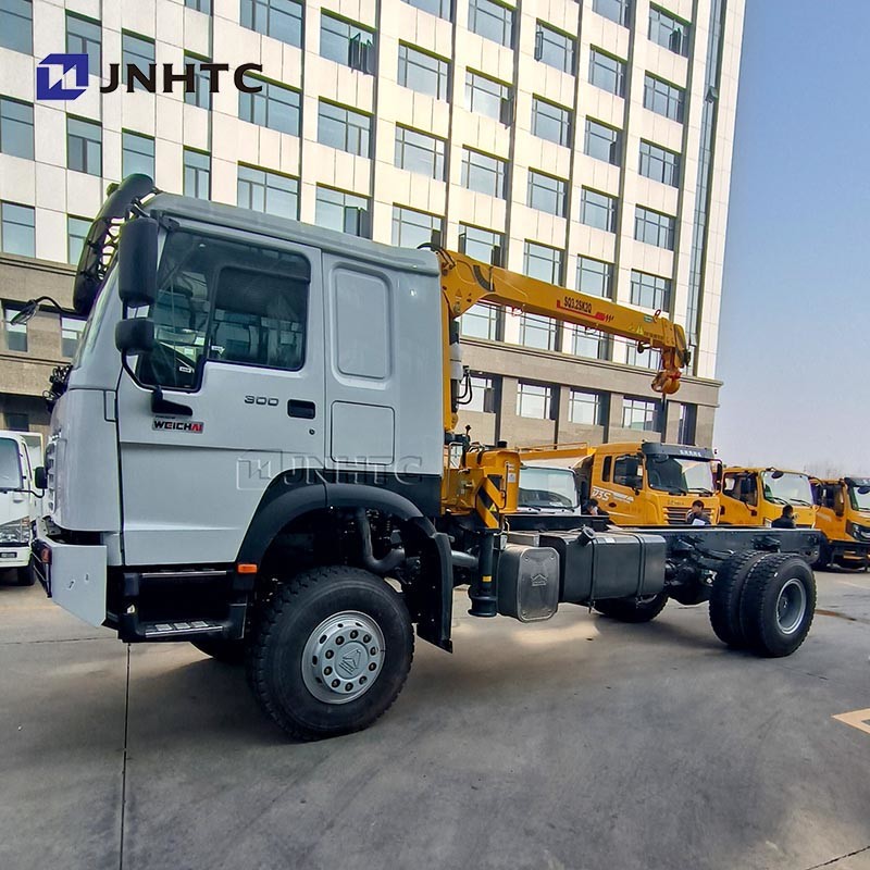 Buy cheap Heavy Truck HOWO Diesel Cargo Truck 4x4 6 Wheeler Chassis With Crane High from wholesalers