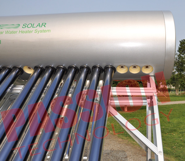 Quality Heat Pipe Solar Energy Water Heater , Integrated Solar Water Heater 300 Liter for sale