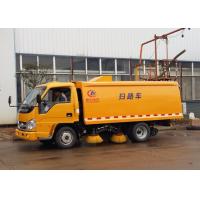China Right Hand Drive Mini Road Sweeper Truck , 2.5CBM Road Cleaning Truck factory