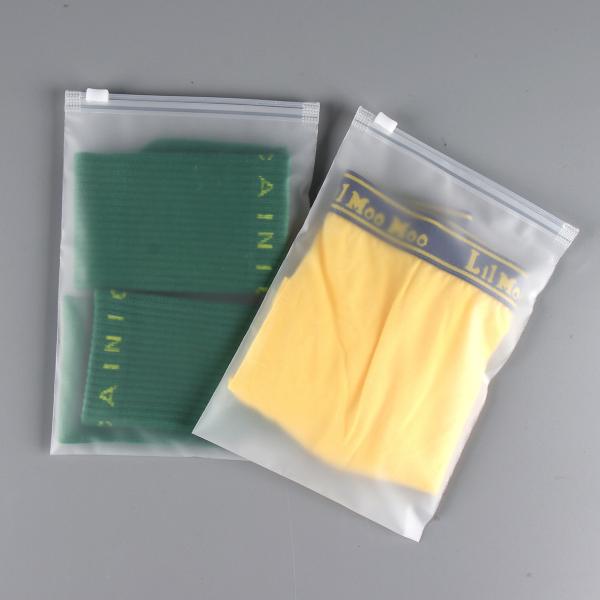 Quality Laminated Custom Matte Resealable Transparent Plastic Ziplockk Bags For Packing Clothes for sale