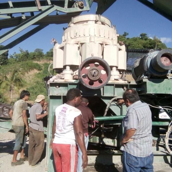 Quality 180-220kW Ores Rocks Mining Cone Crusher 26300kgs Small Cone Crusher for sale