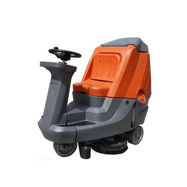 Quality Large Working Ride On Floor Scrubber Dryer With 910mm Cleaning Width for sale