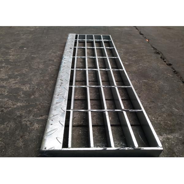 Quality Expanded Steel Stair Treads Grating , Galvanized Bar Grating Stair Treads for sale