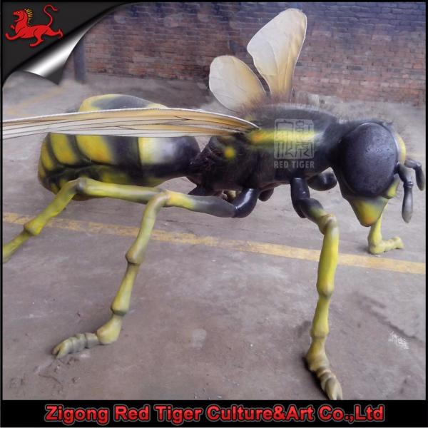 Quality Big Bugs Animatronic Insects Models Fly Children Age Infrared Sensor Control for sale