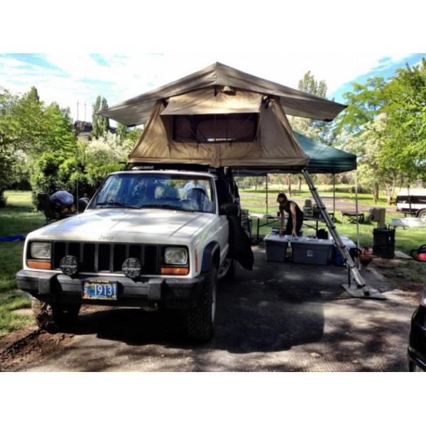 Quality Family Travel Off Road Roof Top Tent Tear Resistant With High Density Foam Mattress for sale