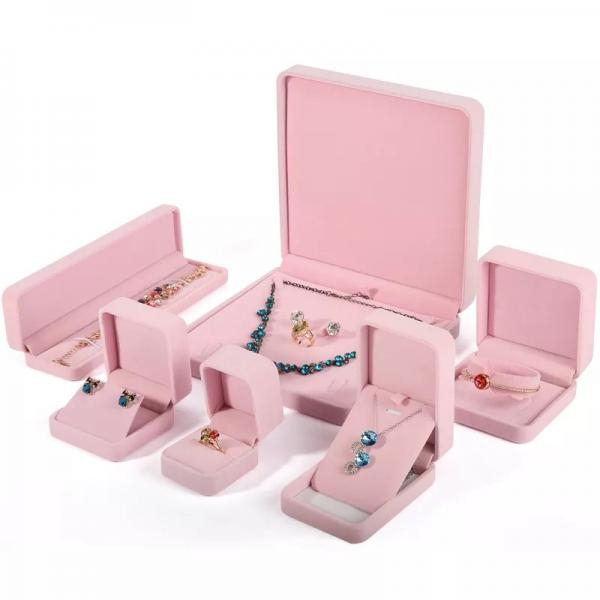 Quality Flannelette Velvet Bracelet Packaging Box Pink Iso Certificated for sale